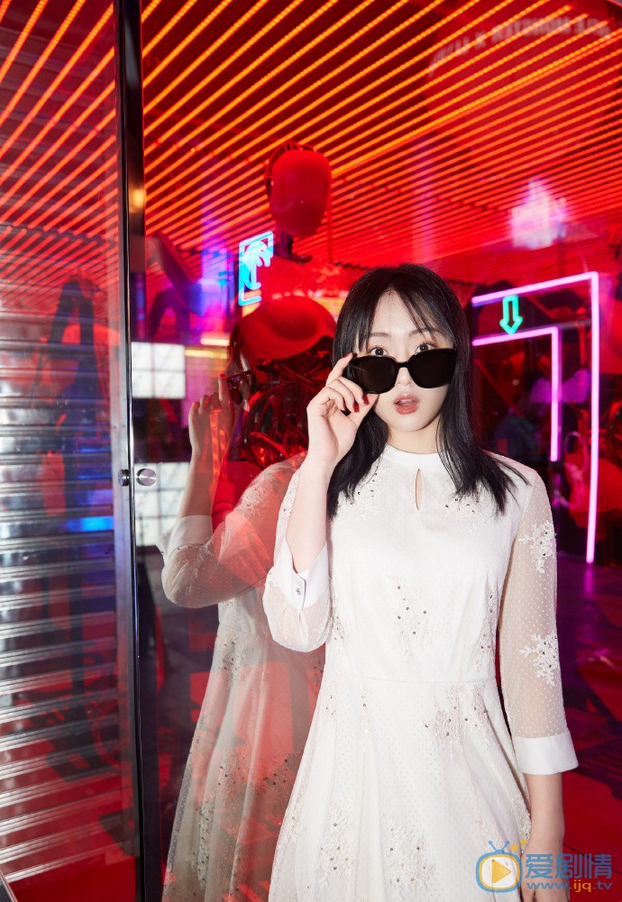 刘思辰酷炫写真图片 刘思辰高清写真_刘思辰高清剧照