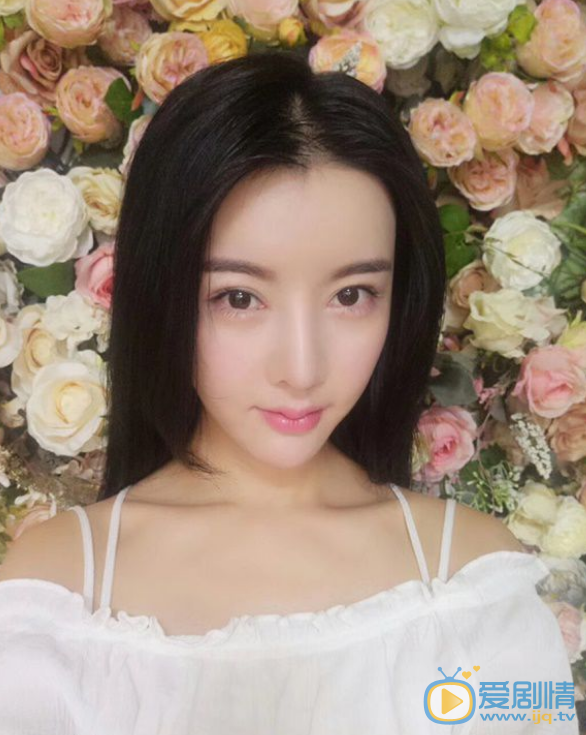 刘亦彤写真 刘亦彤高清写真_刘亦彤高清剧照