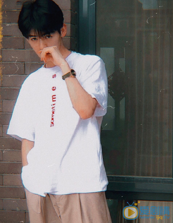 周历杰文艺写真 周历杰高清写真_周历杰高清剧照