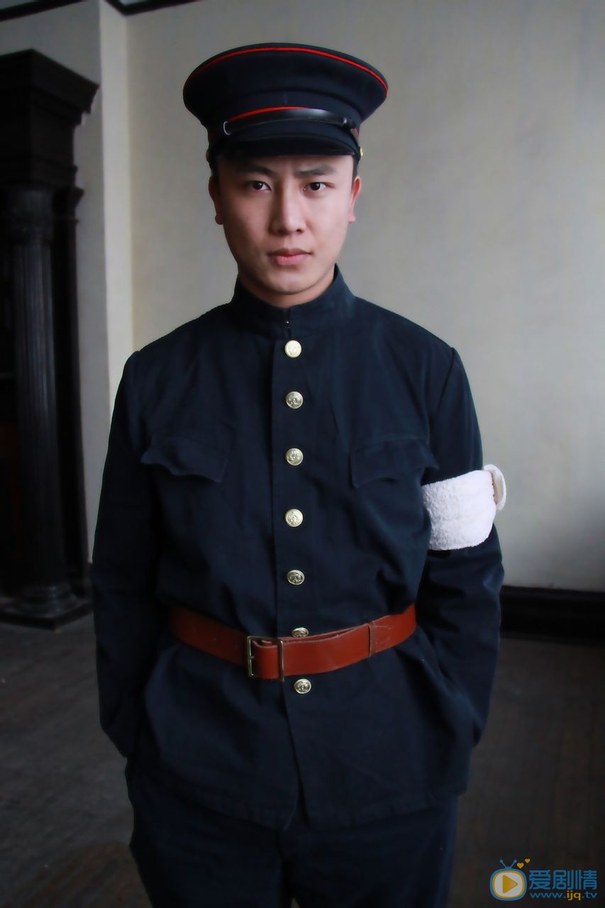彭梓洋军装照图片 彭梓洋军装照图片