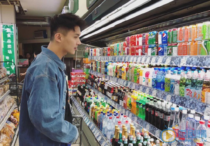 周柏煊日常生活照图片 周柏煊高清写真_周柏煊高清剧照
