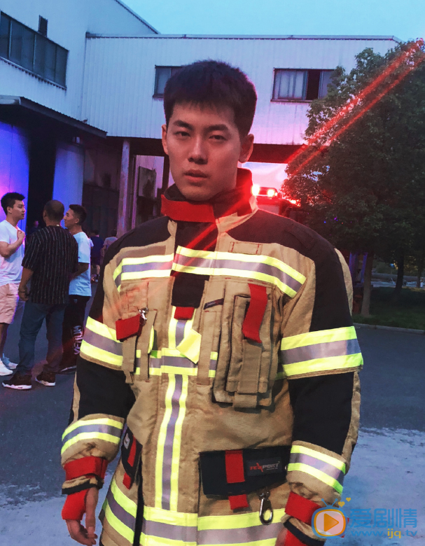 王骁《烈火英雄》剧照 王骁高清写真_王骁高清剧照