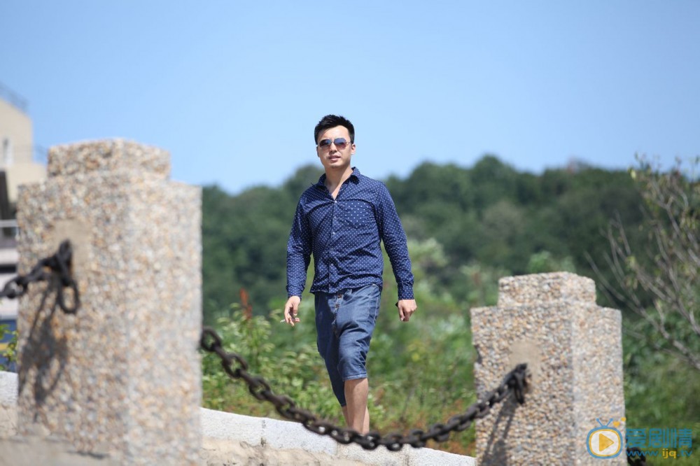 时男年轻照图片 时男高清写真_时男高清剧照