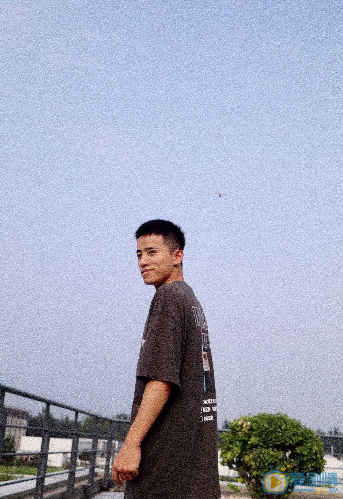 周政杰帅气图片 周政杰高清写真_周政杰高清剧照