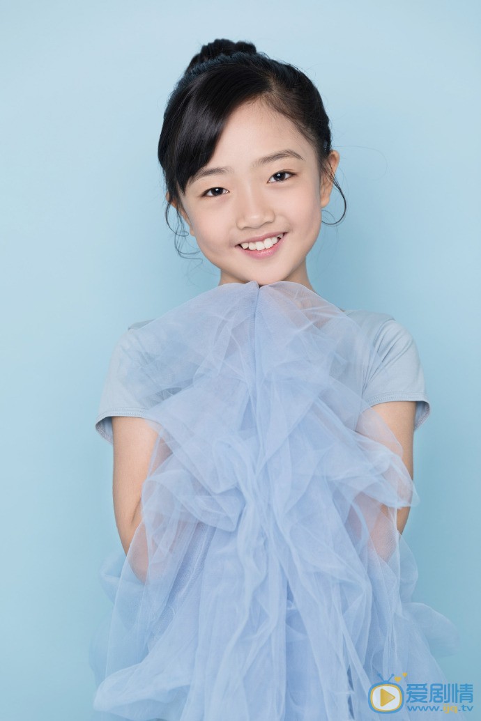 程小夏定妆照图片 程小夏高清写真_程小夏高清剧照