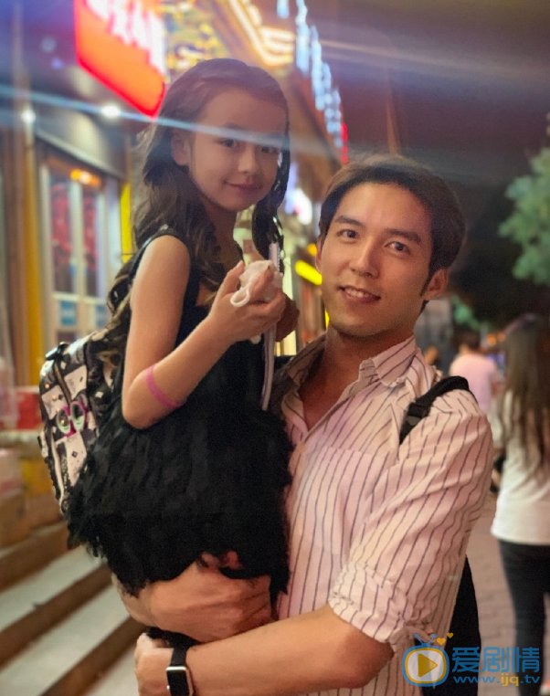 黄政皓旅拍照 黄政皓高清写真_黄政皓高清剧照