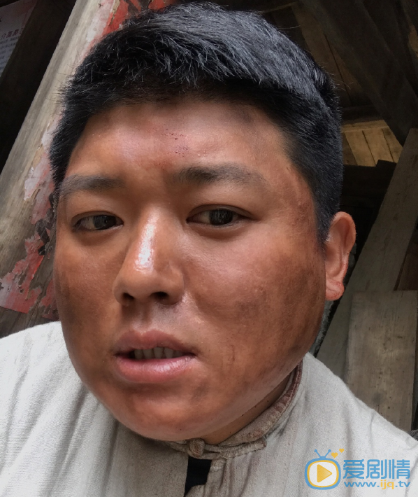 李允傲剧照 李允傲高清写真_李允傲高清剧照