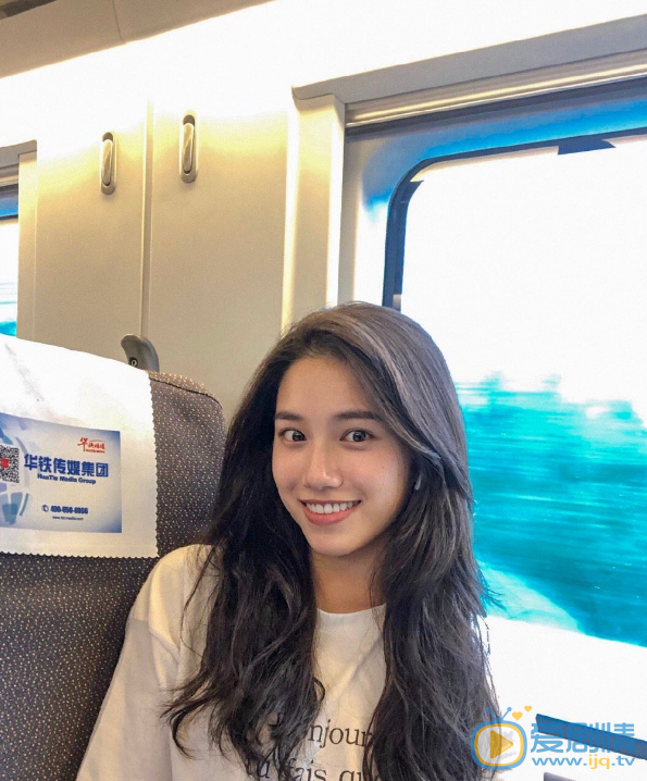 张俐晴生活照 张俐晴高清写真_张俐晴高清剧照