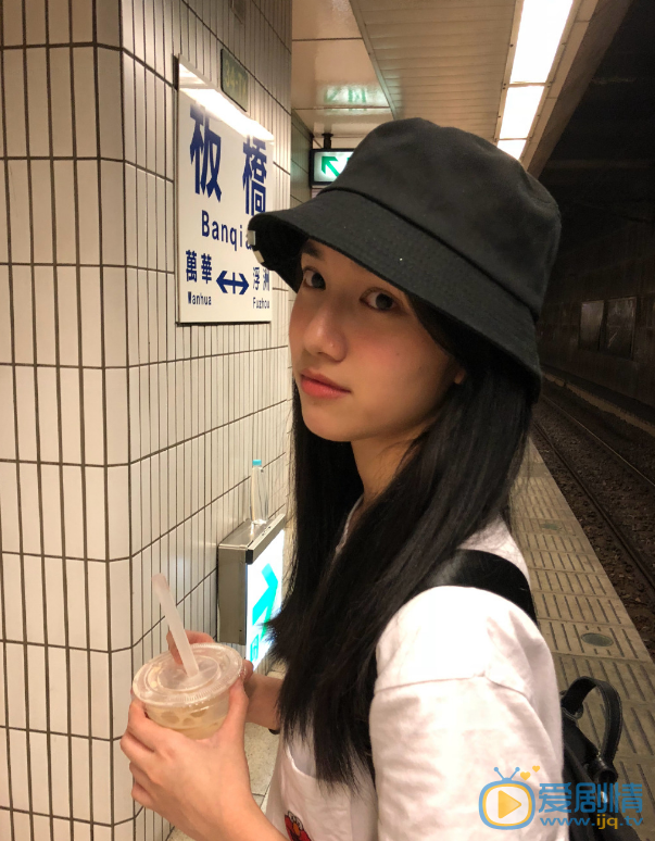 张俐晴生活照