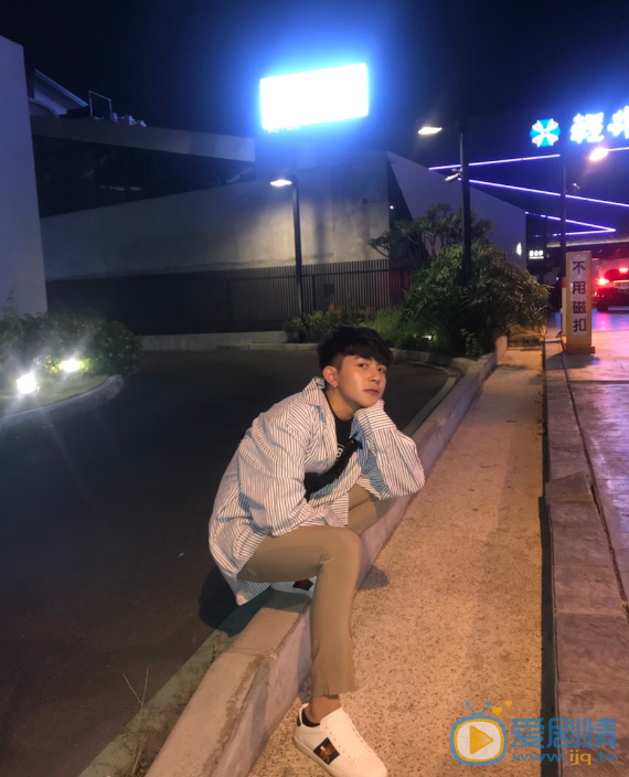 东诘翔高清写真_东诘翔高清剧照