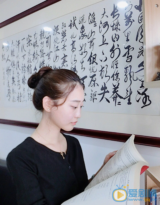 李美君生活照 李美君高清写真_李美君高清剧照