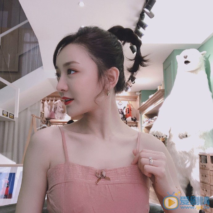 王雯泽精选图片集 王雯泽高清写真_王雯泽高清剧照