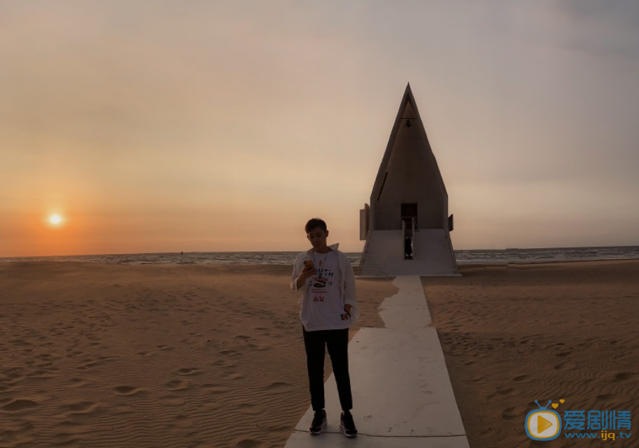 赵谨俨文艺旅拍照 赵谨俨高清写真_赵谨俨高清剧照