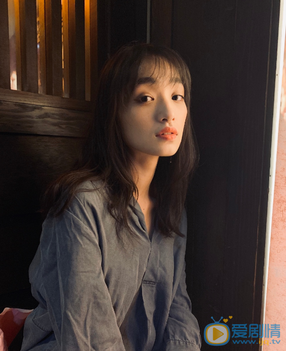索朗美淇唯美旅拍 索朗美淇高清写真_索朗美淇高清剧照