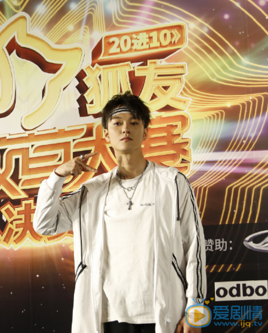 张冠森舞台照片 张冠森高清写真_张冠森高清剧照
