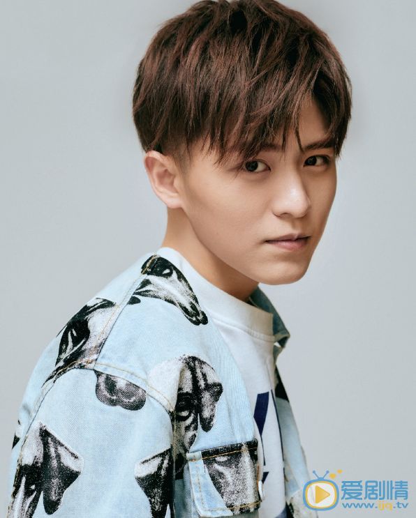 师子寻帅气写真 师子寻高清写真_师子寻高清剧照