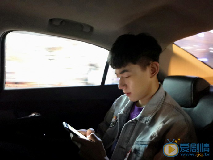 谢承泽日常生活照图片 谢承泽高清写真_谢承泽高清剧照