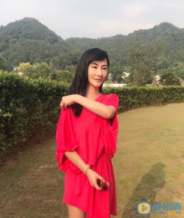 阎默涵活动照 阎默涵高清写真_阎默涵高清剧照