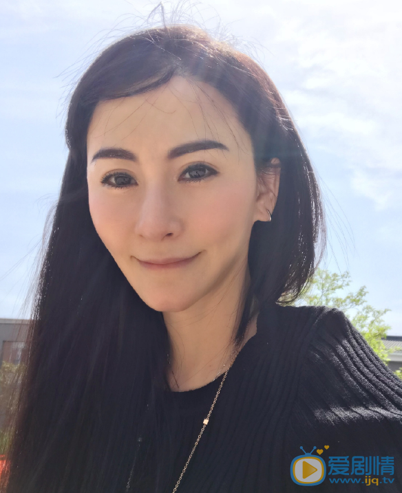 阎默涵自拍照 阎默涵高清写真_阎默涵高清剧照