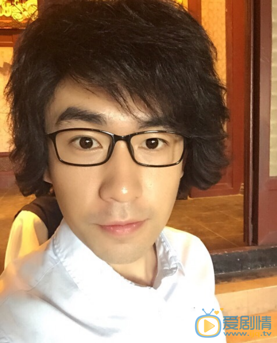 邵嘉自拍照 邵嘉高清写真_邵嘉高清剧照