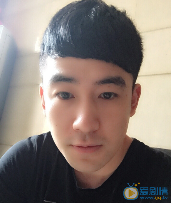 邵嘉自拍照 邵嘉高清写真_邵嘉高清剧照