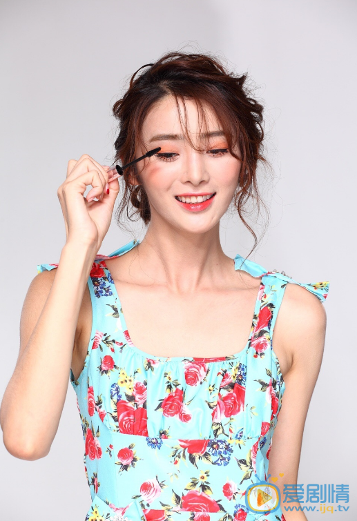 李腾腾写真 李腾腾高清写真_李腾腾高清剧照