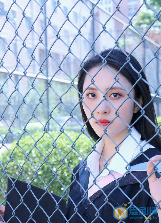 方子怡博士服写真 方子怡高清写真_方子怡高清剧照