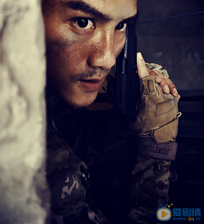 李子剑《伞兵魂》剧照 李子剑高清写真_李子剑高清剧照