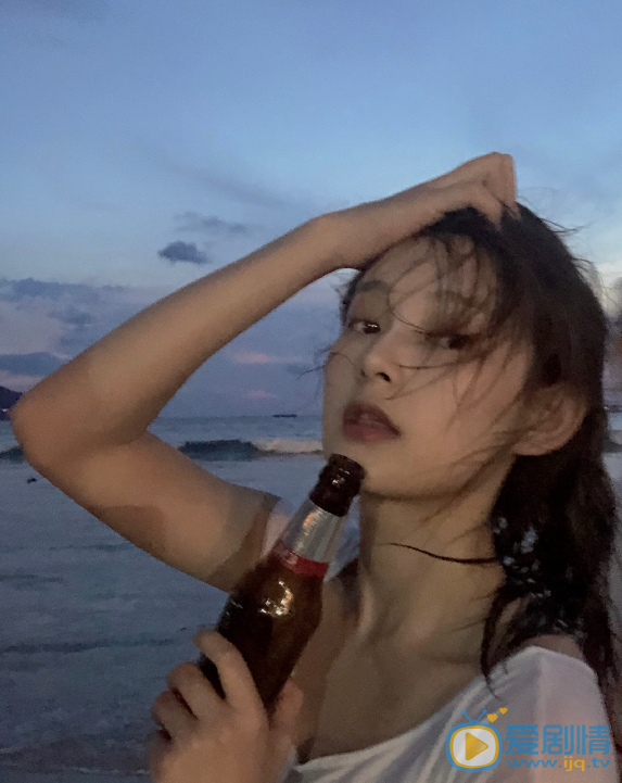刘亦淳旅拍照