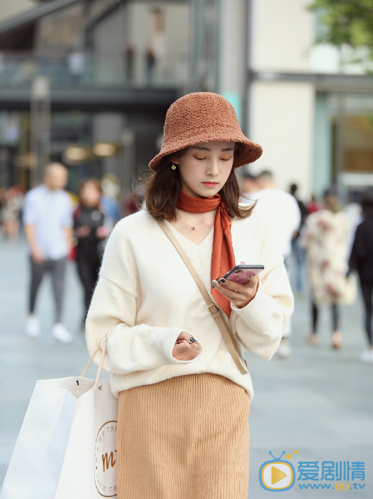刘亦淳街拍照 刘亦淳高清写真_刘亦淳高清剧照
