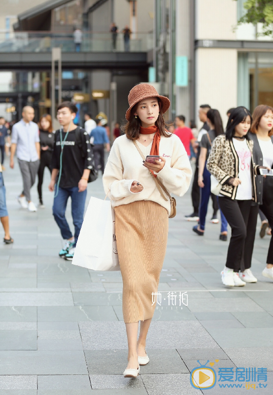 刘亦淳街拍照 刘亦淳高清写真_刘亦淳高清剧照
