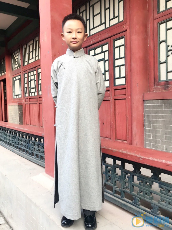 罗天泽日常生活照图片 罗天泽高清写真_罗天泽高清剧照