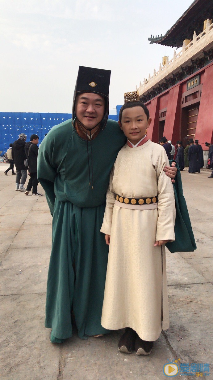 罗天泽日常生活照图片 罗天泽高清写真_罗天泽高清剧照