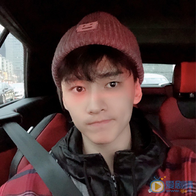 丛舰长日常生活照图片 丛舰长高清写真_丛舰长高清剧照