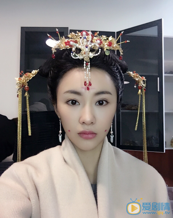 佴一文剧照 佴一文高清写真_佴一文高清剧照