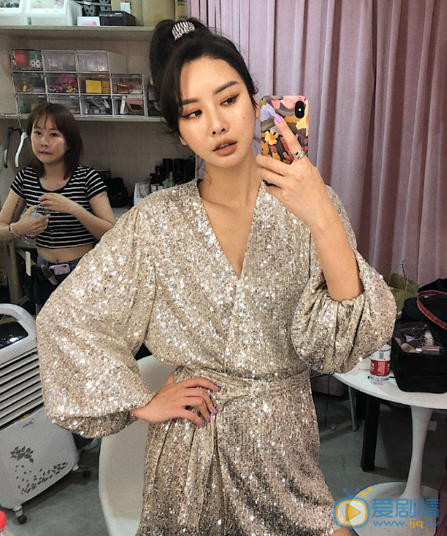 李妍写真 李妍高清写真_李妍高清剧照