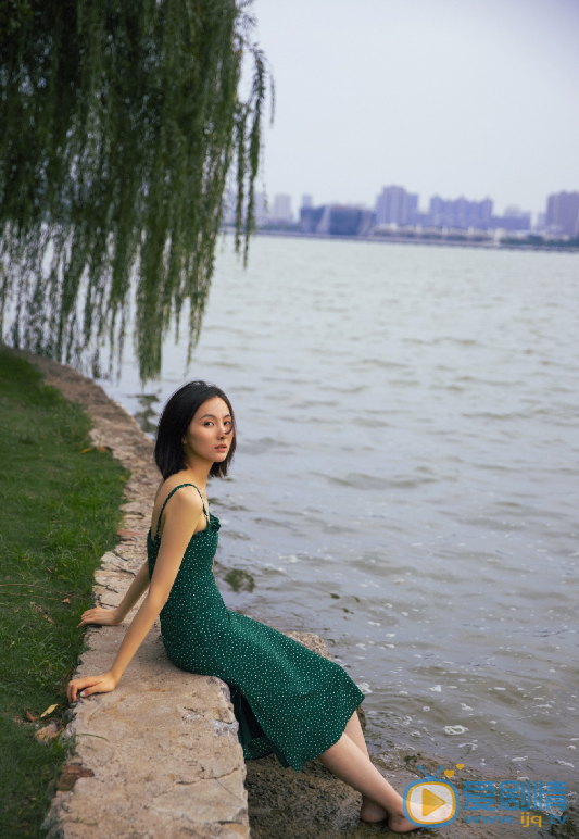 吕晓萌旅拍照 吕晓萌高清写真_吕晓萌高清剧照