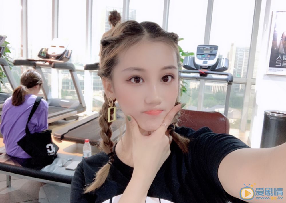 张艺嬴生活照 张艺嬴高清写真_张艺嬴高清剧照