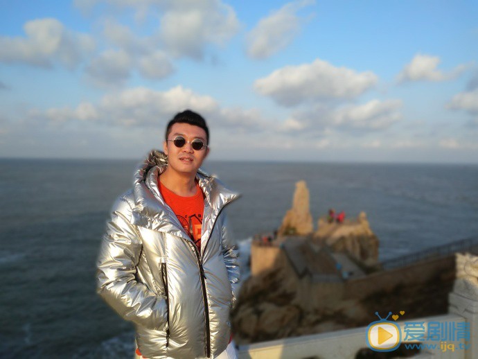王义钦日常生活照图片 王义钦高清写真_王义钦高清剧照