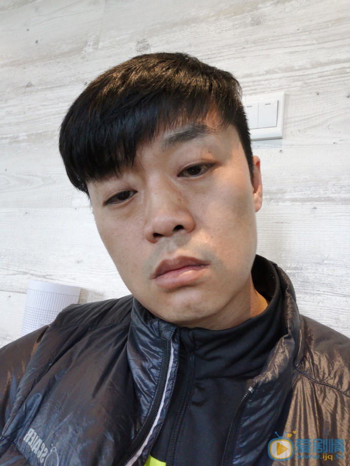 王义钦日常生活照图片