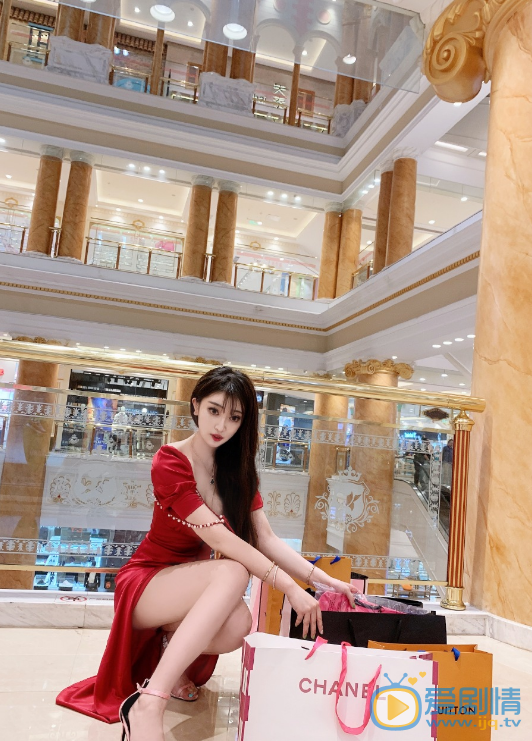 李珊颉购物照 李珊颉高清写真_李珊颉高清剧照
