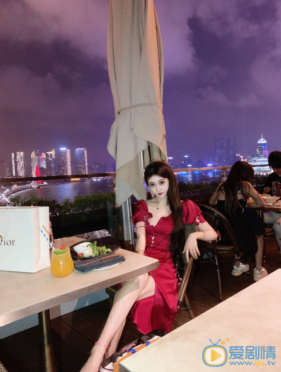 李珊颉购物照 李珊颉高清写真_李珊颉高清剧照