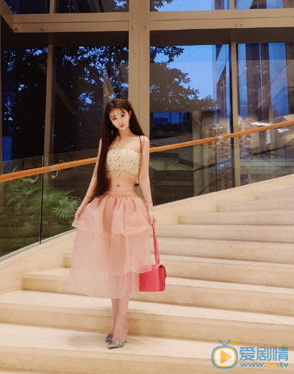 李珊颉购物照 李珊颉高清写真_李珊颉高清剧照