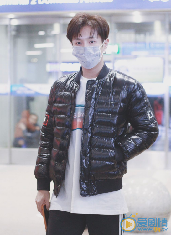 李汶翰随拍照 李汶翰高清写真_李汶翰高清剧照