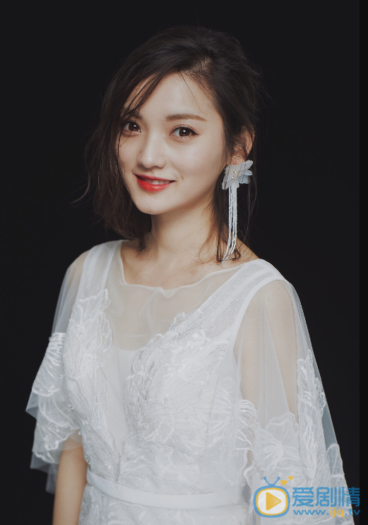 罗佩气质写真