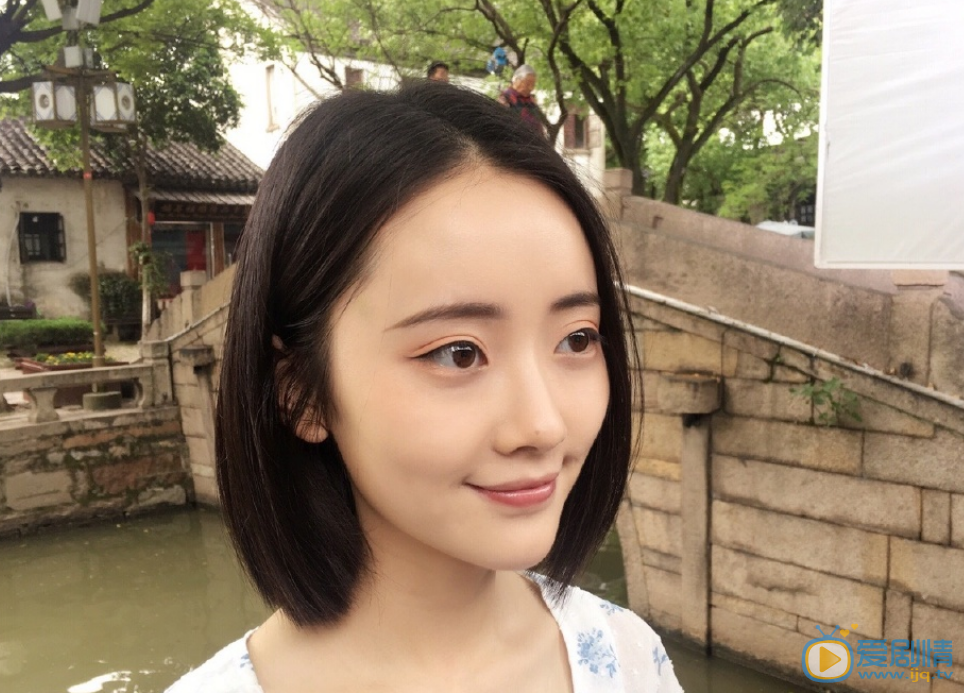 王路晴户外写真 王路晴高清写真_王路晴高清剧照