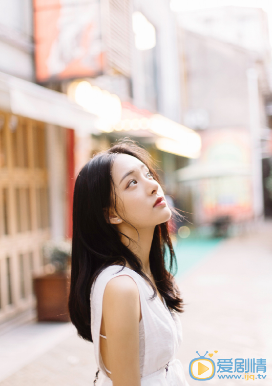 范琦文户外写真