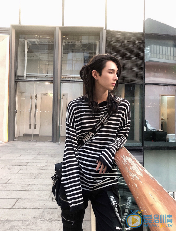 白希随性照 白希高清写真_白希高清剧照