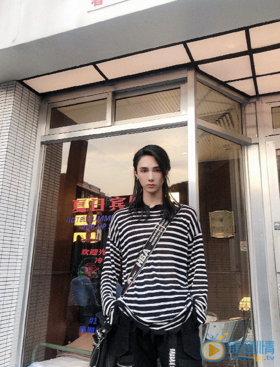 白希随性照 白希高清写真_白希高清剧照