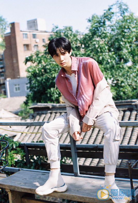 白希帅气写真 白希高清写真_白希高清剧照